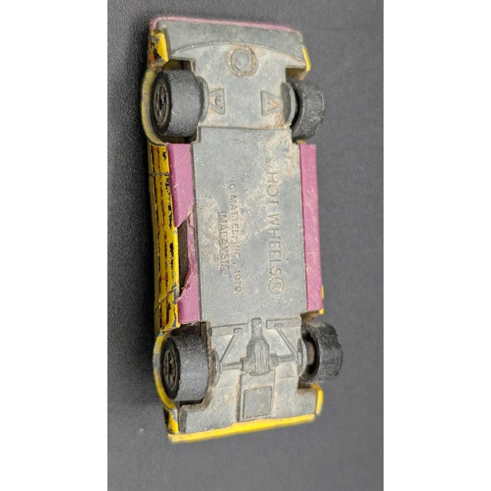 Hot Wheels, Maisto & Matchbox Lot of 6 Modern & Vintage Die-cast (1970s To 2000)